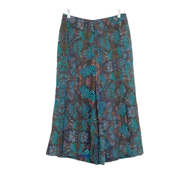 BY ANTHROPOLOGIE The Essential Culotte in Teal & Brown Snakeskin Print Size 2 - Picture 2 of 9